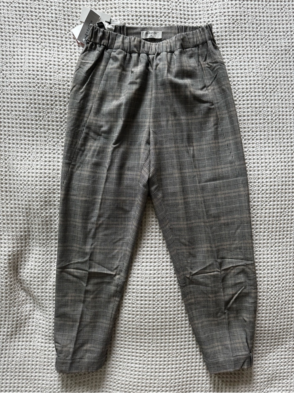 Aritzia Gray Glen Plaid Elastic-Waist Women’s Pants